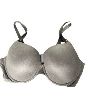 Victoria’s Secret Women's Black Bra 38D